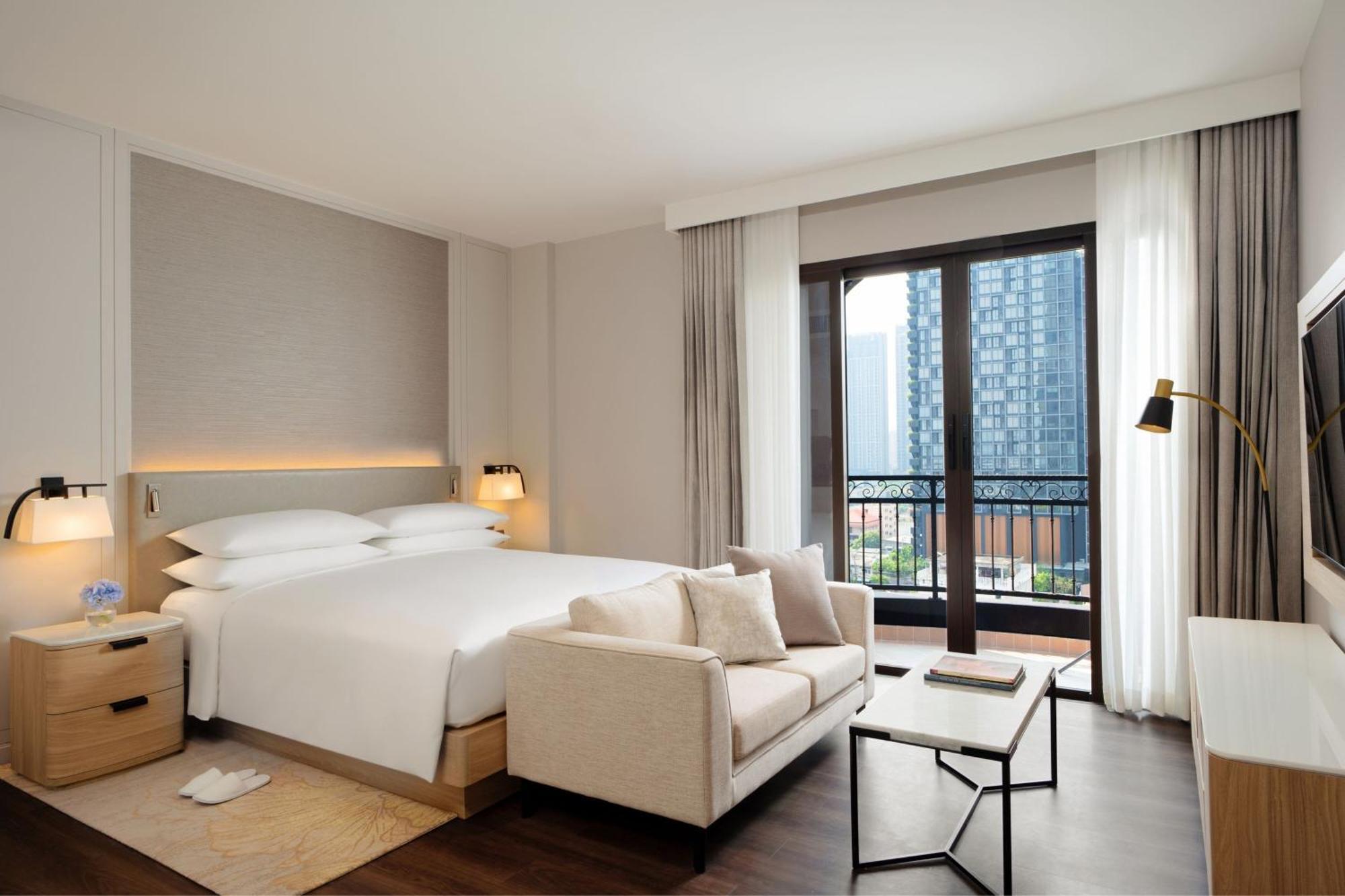Marriott Executive Apartments Bangkok, Sukhumvit 101 Exterior photo