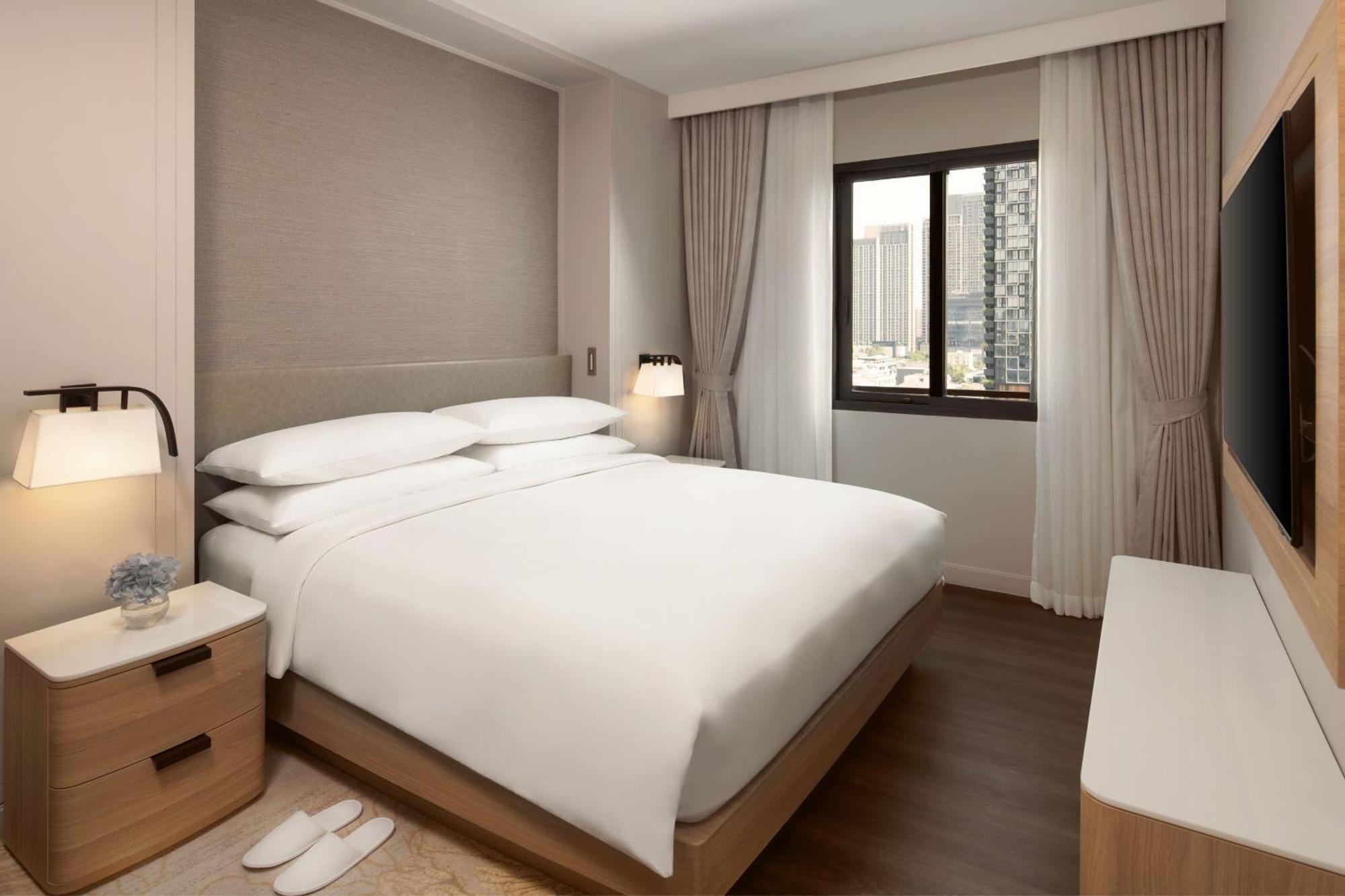Marriott Executive Apartments Bangkok, Sukhumvit 101 Exterior photo