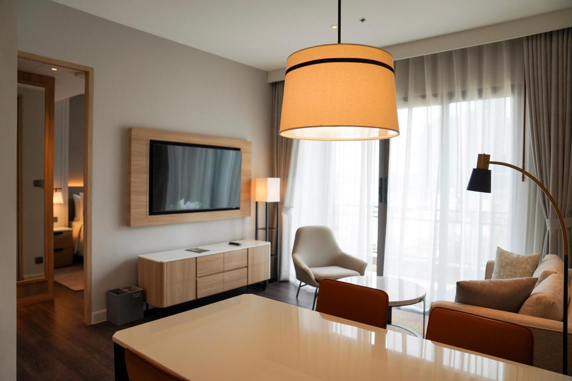 Marriott Executive Apartments Bangkok, Sukhumvit 101 Exterior photo