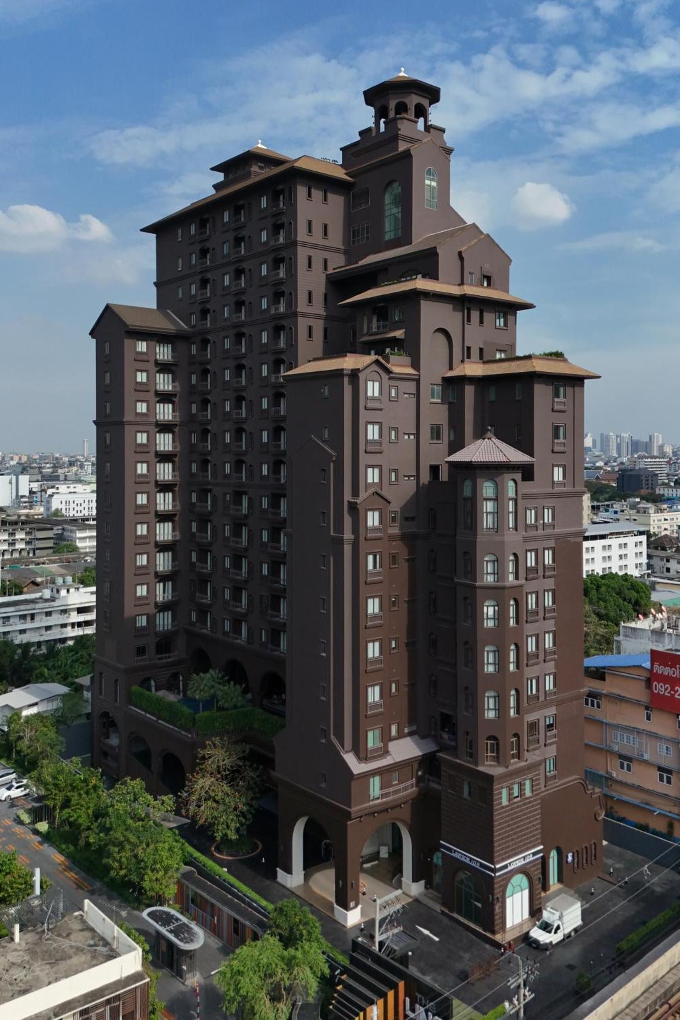Marriott Executive Apartments Bangkok, Sukhumvit 101 Exterior photo